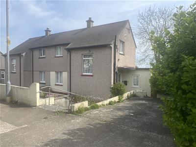 Front elevation & driveway